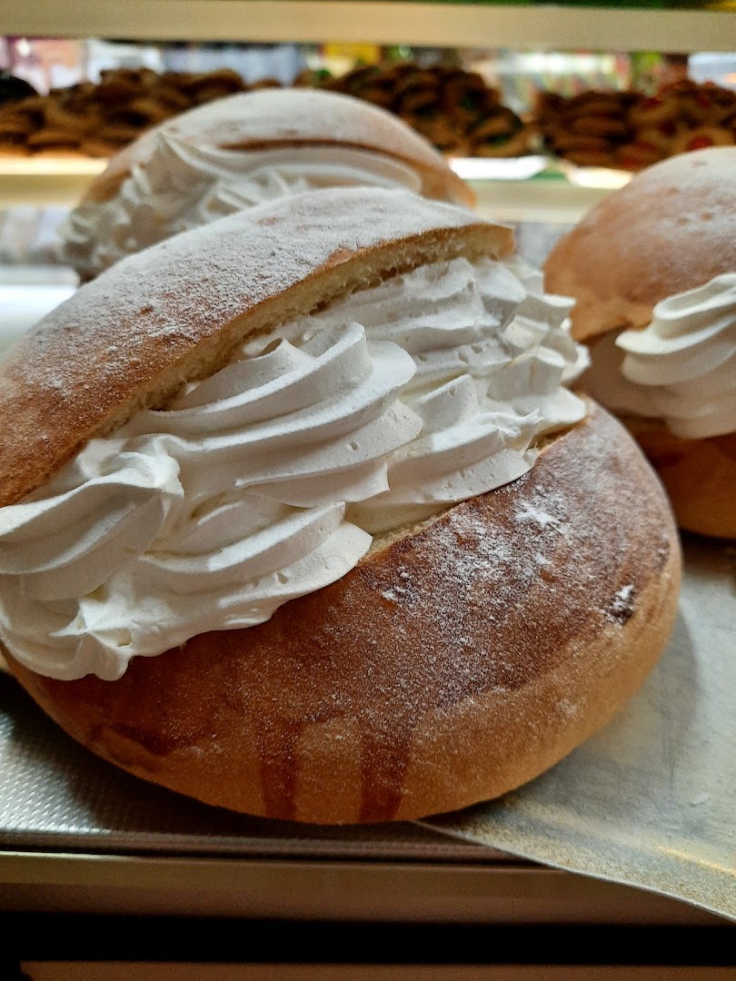 Horno de panadería y pastelería San Pedro · Fotos 10